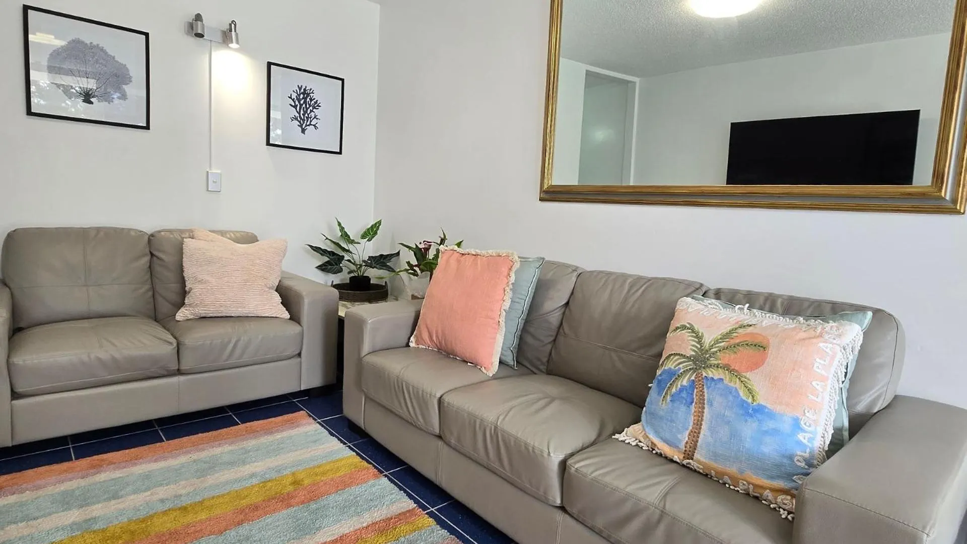 Rainbow Pacific Unit 12 Apartment Gold Coast Australia