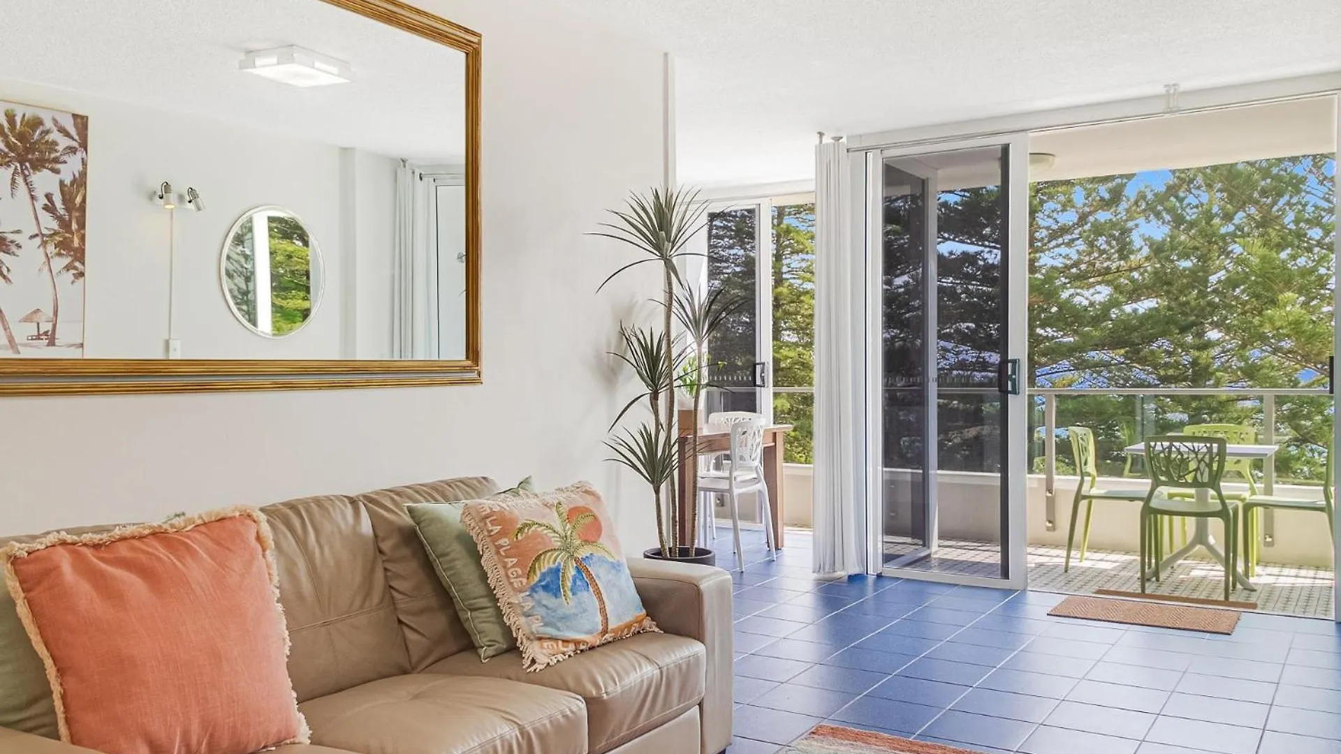 Rainbow Pacific Unit 12 Apartment Gold Coast 0*,  Australia